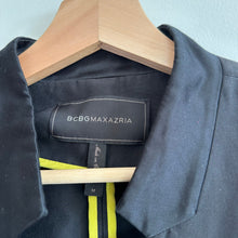 Load image into Gallery viewer, BCBGMAXAZRIA Arelia Silk Blend Zip Waist A-Line Essential Jacket Black M
