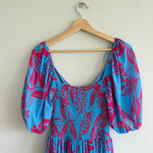 Load image into Gallery viewer, Flying Tomato Remarkable Sweetheart Neckline Midi Dress Blue Pink S
