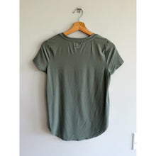 Load image into Gallery viewer, Beyond Yoga Crew Neck Short Sleeve Activewear T-Shirt Green XS
