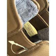 Load image into Gallery viewer, Kizik Juno 2 Low Hands Free Slip On Outdoor Winter Boots Brown 8
