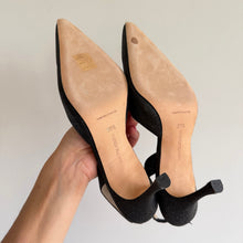 Load image into Gallery viewer, Manolo Blahnik Carolyne Glitter Pointed Toe Slingback Heels Black 8.5

