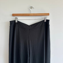 Load image into Gallery viewer, J. Jill Wearever Collection Full-Leg Cropped Pull On Stretch Pants Black M NWT
