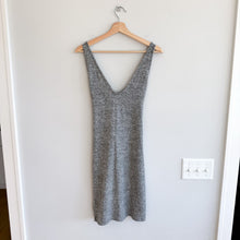 Load image into Gallery viewer, Lovers + Friends Bari Waist Tie V-Neck Sleeveless Mini Dress Heather Grey M
