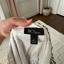 Load image into Gallery viewer, BCX Printed Short Sleeve Cold Shoulder Tea-Length Dress Black White S
