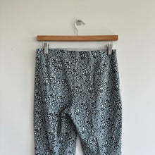 Load image into Gallery viewer, Anthropologie Maeve The Margot Kick-Flare Pull On High Rise Cropped Pants
