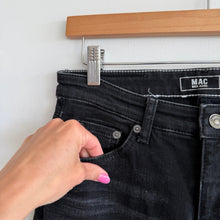 Load image into Gallery viewer, Mac Jeans Rich Carla Acid Wash Denim Casual High Rise Wide Leg Jeans Black 34
