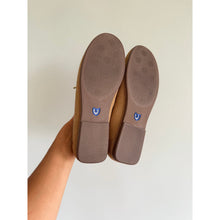 Load image into Gallery viewer, Rothy's The Boat Slip On Round Toe Lightweight Flats Tan 6.5
