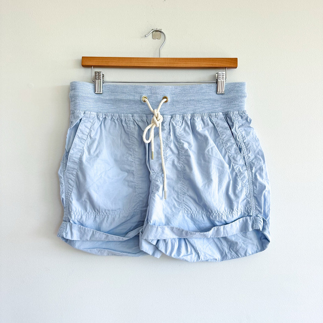 Lou & Grey Tie-Waist Shorts Baby Blue M