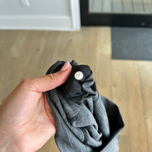 Load image into Gallery viewer, Lululemon High Times Pant in Heathered Black 4
