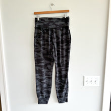 Load image into Gallery viewer, Athleta Salutation Camo Jogger Gray/Black M
