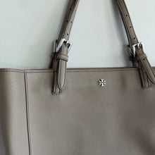 Load image into Gallery viewer, Tory Burch Robinson Saffiano Leather Adjustable Strap Tote Bag Light Gray
