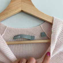 Load image into Gallery viewer, Vince Cashmere Directional Ribbed Crew Neck Stretch Pullover Sweater Rosewater S
