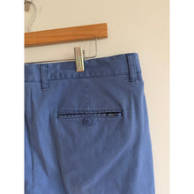 Load image into Gallery viewer, Johnnie-O Cotton Blend Welt Pockets Chino Shorts Blue 38
