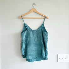 Load image into Gallery viewer, Anthropologie Floreat Crinkle Metallic V-Neck Tank Top Teal L
