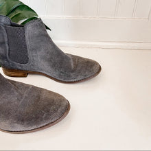 Load image into Gallery viewer, Toms Ella Suede Ankle Boots in Gray
