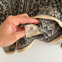 Load image into Gallery viewer, Vintage Norwear Irish Wool Fair Isle Crew Neck Pullover Sweater Black Cream S
