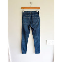 Load image into Gallery viewer, Citizens of Humanity Rocket Crop High-Rise Skinny Jeans Dark Wash 25
