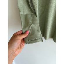 Load image into Gallery viewer, Lululemon Swiftly Tech Long Sleeve 2.0 Running Activewear Top Green 8
