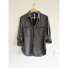 Load image into Gallery viewer, Babaton Utility Denim Roll Tab Sleeve Collared Button Up Shirt Casual Gray XS
