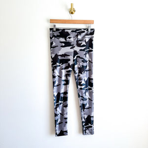 Koral Lustrous High Rise Camo Print Pull On Leggings in Lead Camo L