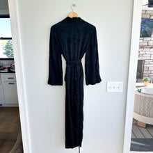 Load image into Gallery viewer, BCBGMaxAzria Jacquard Floral Belted Long Sleeve Jumpsuit Black XS
