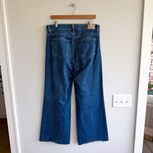 Load image into Gallery viewer, Paige Anessa 31" Denim High Rise Wide Leg Jeans Blue 30

