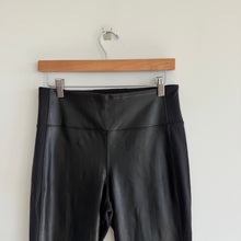 Load image into Gallery viewer, Athleta Delancey Shine Faux Leather Pull On Tight Leggings Black M
