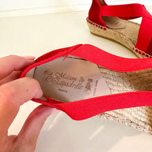 Load image into Gallery viewer, La Maison de L&#39; Espadrille Suede Slip On Espadrille Sandal Red 36
