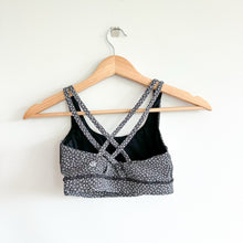Load image into Gallery viewer, Lululemon Energy Sports Bra Frozen Fizz White Black 4
