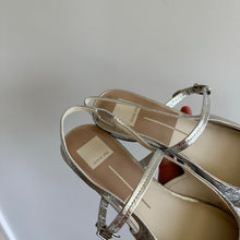 Load image into Gallery viewer, Dolce Vita Rianne Mary Jane Leather Flats Slingback Sandals Metallic Silver 8.5
