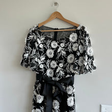 Load image into Gallery viewer, Lotus Threads Short Sleeve Floral Embroidered Gown Black/White 16 NWT

