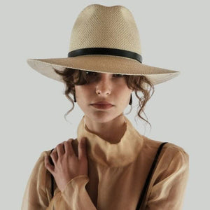 Janessa Leone Lyra Straw Short Crown Fedora Hat Cream M