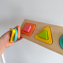 Load image into Gallery viewer, Lovevery The Realist Play Kit 19 To 21 Months Geo Shapes Puzzle

