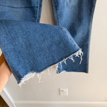 Load image into Gallery viewer, Paige Claudine Darling With Siesta Frayed Hem Denim Flared Jeans Blue 31
