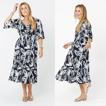 Load image into Gallery viewer, Kerri Rosenthal Harbor Sing Sing Midi Dress Black/White M
