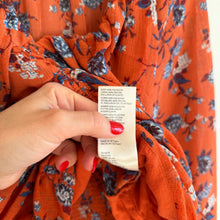 Load image into Gallery viewer, Free People Final Rose Print V-Neck Ruched Smocked Cropped Blouse Orange XS
