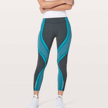 Load image into Gallery viewer, Lululemon Wild Twist 7/8 Tight in Gravity Pacific Teal Blue 6 $118
