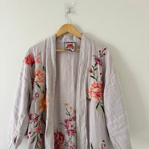 Johnny Was Vienna Linen Embroidered Floral 3/4 Sleeve Kimono Gray M