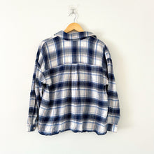 Load image into Gallery viewer, Madewell Flannel Long-Sleeve Boxy Plaid Button Up Shirt Blue S
