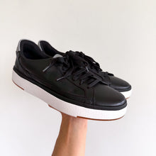 Load image into Gallery viewer, Kizik Vegas Leather Round Toe Low Top Unisex Sneakers Black 9 NEW
