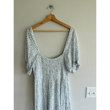 Load image into Gallery viewer, Abercrombie &amp; Fitch Floral Print Smocked Side Slit Midi Dress Blue XL
