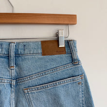 Load image into Gallery viewer, Madewell The Perfect Vintage Straight Denim High Rise Jeans Blue 26
