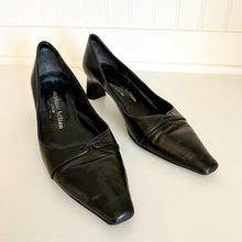 Load image into Gallery viewer, Stephane Kelian Leather Heel Pumps Black 9
