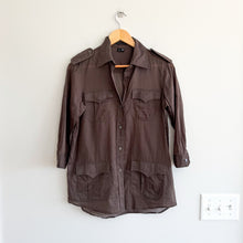 Load image into Gallery viewer, Theory Cotton Pocket Utility Button Front 3/4 Sleeve Top Olive Brown S
