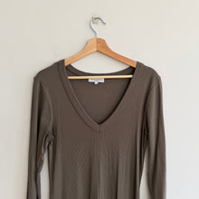 Load image into Gallery viewer, Michael Stars Ribbed V-Neck Long Sleeve Midi Dress Olive L
