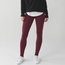 Load image into Gallery viewer, Lululemon Wunder Under Pant (Hi-Rise) *Full-On Luon Wine Berry 4
