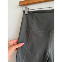 Load image into Gallery viewer, Girlfriend Collective Compressive High Rise 7/8 Activewear Leggings Gray S NWT
