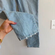 Load image into Gallery viewer, Madewell Slim Demi-Boot Light Wash Denim High Rise Jeans Blue 26
