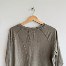 Load image into Gallery viewer, We The Free Arden Round Neck Casual Long Sleeve T-Shirt Green XS
