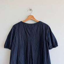 Load image into Gallery viewer, 'S Max Mara Chambray Puff Sleeve Beaded Brooch Mini Dress Denim Blue 12
